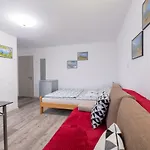 Newly Renovated Studio With Air Conditioner & Free Parking